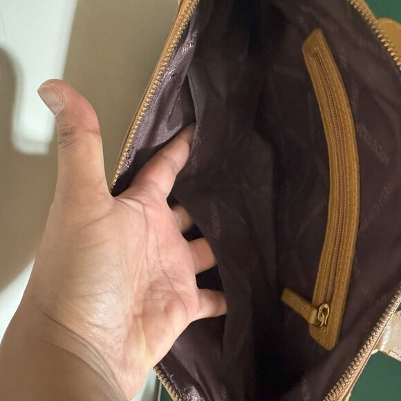 Beautiful Mustard Leather Handbag - Picture 7 of 14